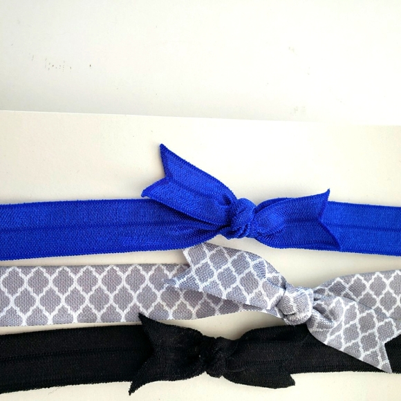 3/$20 Baby Girls bow headband hair accessories bundle of 3, Size 12 months NWT - Picture 2 of 6
